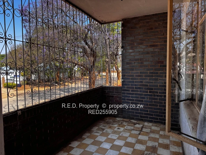2-Bedroom Flat In The CBD
