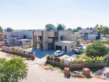 5 Bedroom Townhouse Complex