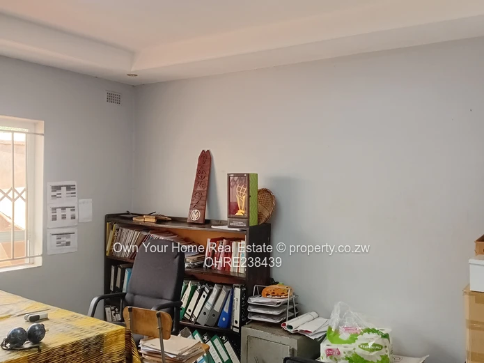 Belvedere Commercial Property For Rent