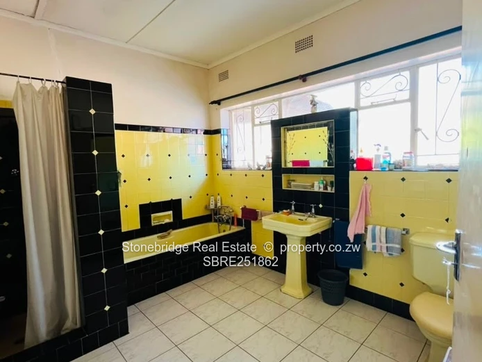 3 Bedroomed House in Newton West for sale