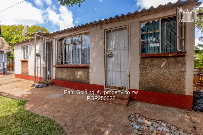 Family Home with Rental Income Potential!
