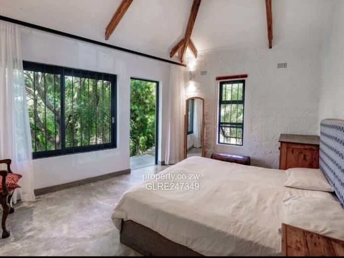 Greendale 4-Bed Home on 4 Acres — Pool, Borehole & Views