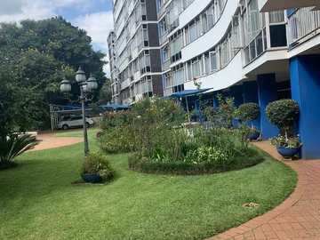 3 Bedroom Flat & Apartment