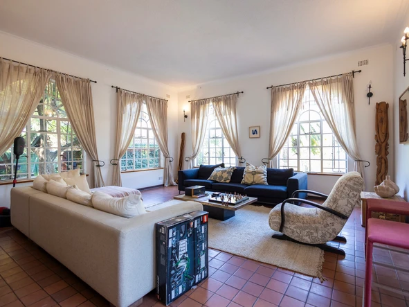 Unique Family Home On St Brelades Road