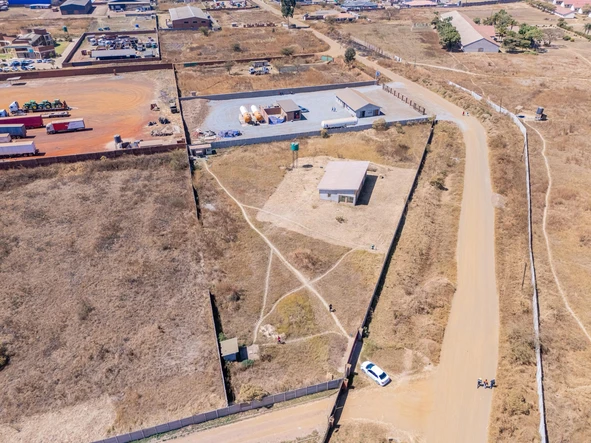 Commercial & Industrial Land