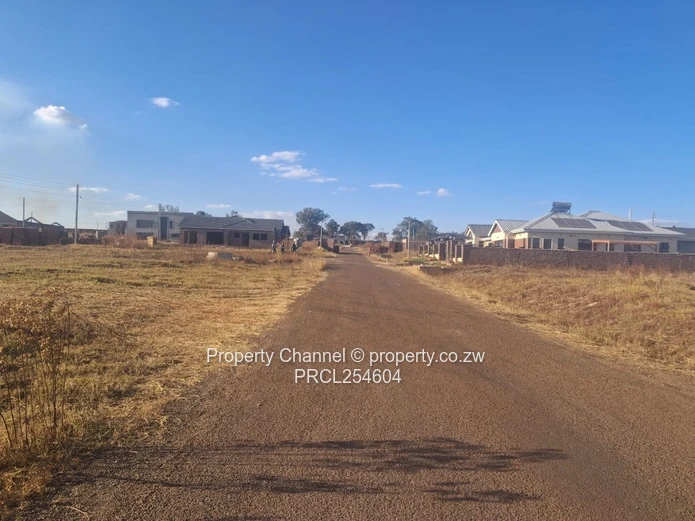 800 m² Gated Stand at Nyeredzi Ridge, Harare North