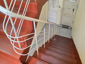 2 Bedroom Flat & Apartment