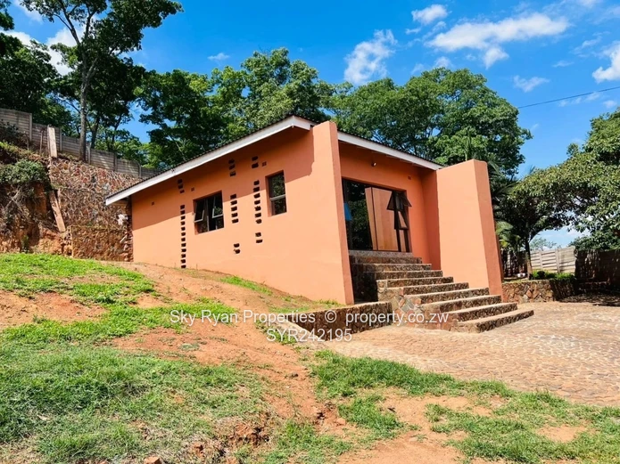 Glen Lorne House To Let