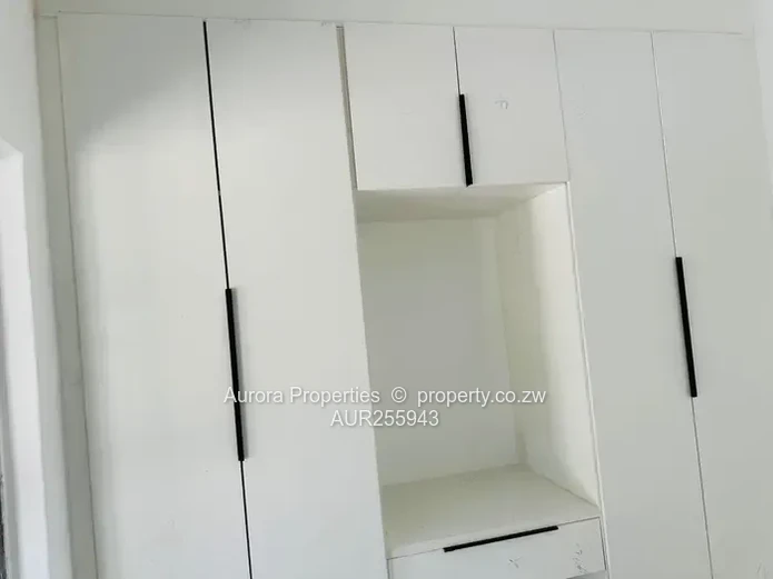 Elegant 7-Bedroom Home For Rent – Glen Lorne