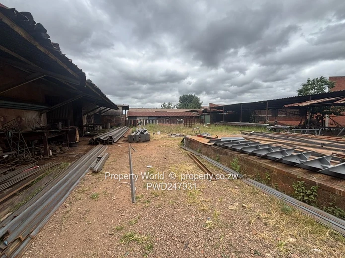 Warehouse/Industrial for Sale in Msasa