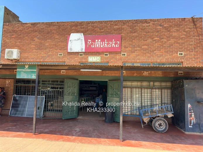 Ngezi Commercial Property in Kadoma For Sale 