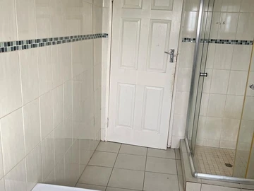 3 Bedroom Garden Flat