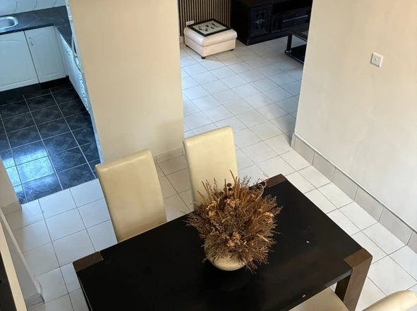 3 Bedroom Flat & Apartment