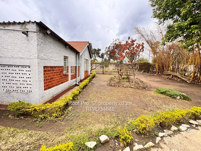 Lochnivar Property to Let