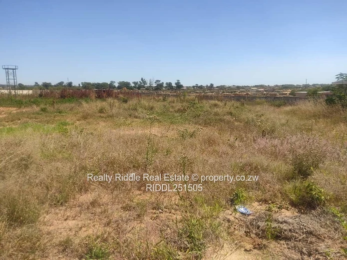 Southlea park commercial property for sale