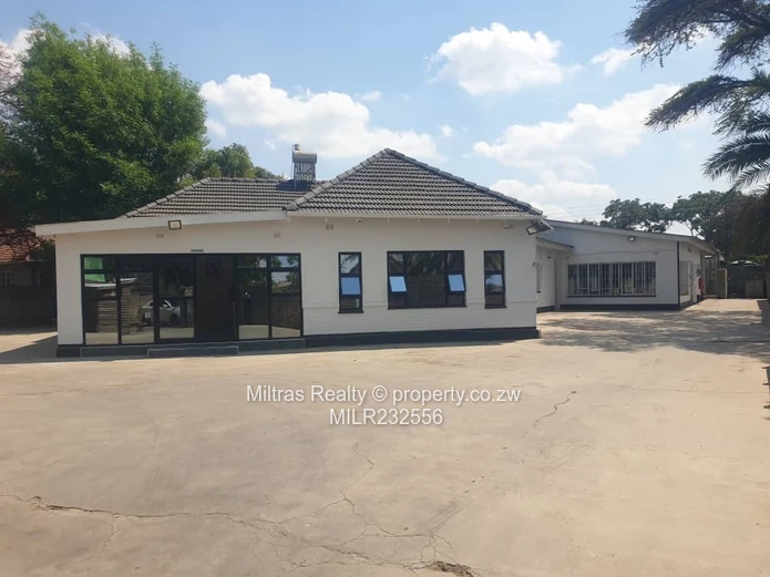 Eastlea Commercial: 1,100m² w/ Paved Yard & Borehole