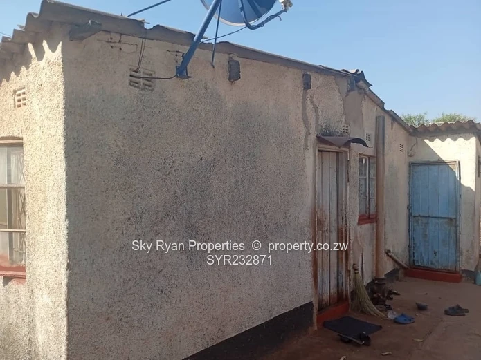 Kambuzuma 6 House For Sale