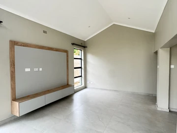 3 Bedroom Garden Flat