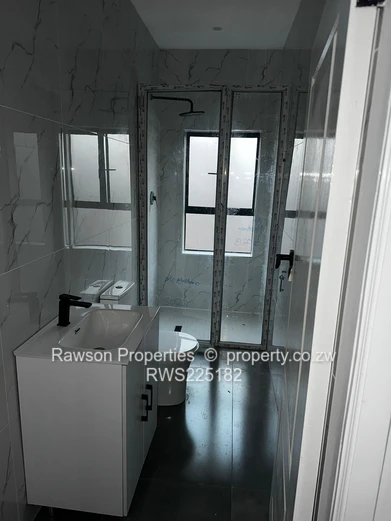 Borrowdale Pomona 3 Beds Clusters for Sale