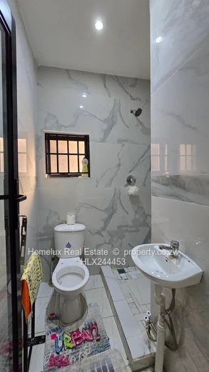 2 Bed Garden Apartment in Marlborough.