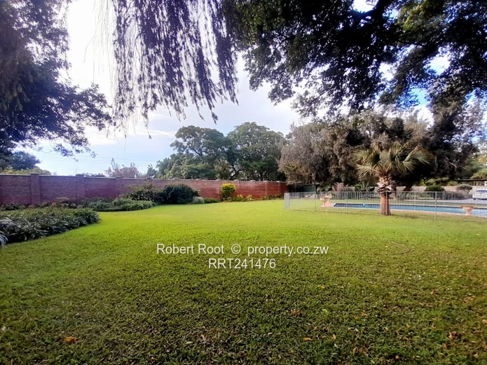 4 Bedroom House With Pool For Rent In Mt Pleasant