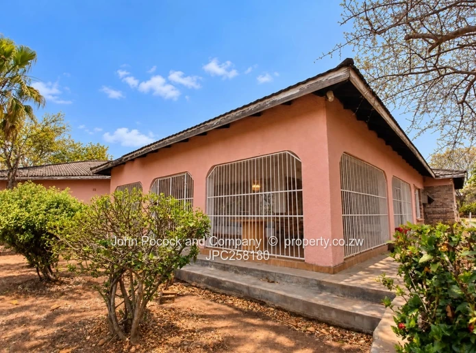 4 Bedroom Home in Matsheumhlope!