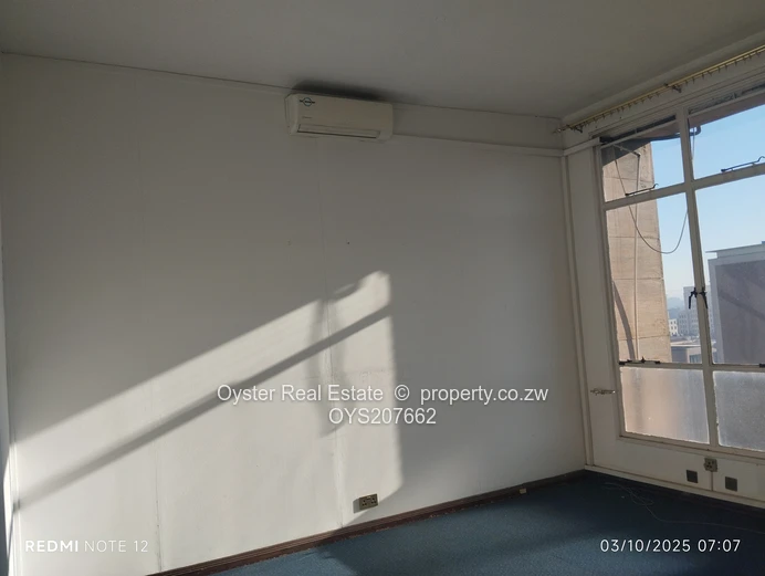 Office Space in a Prestigeous Building (Sole Mandate)