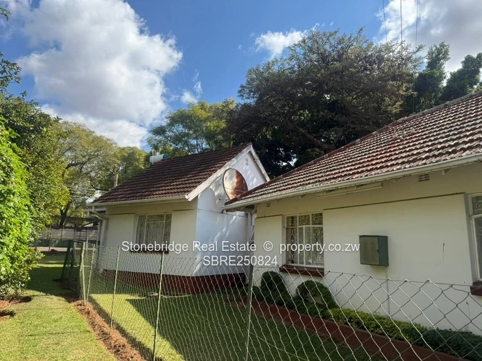 Beautiful 4 bedroomed House in Hillside for sale