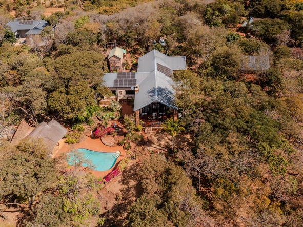 10 Bedroom House