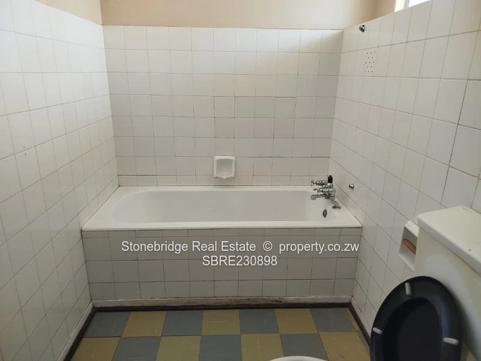 1 Bedroom flat in Northend for rent