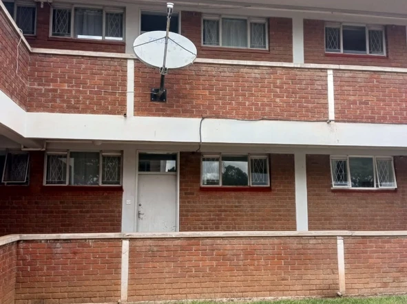 2 Bedroom Flat & Apartment