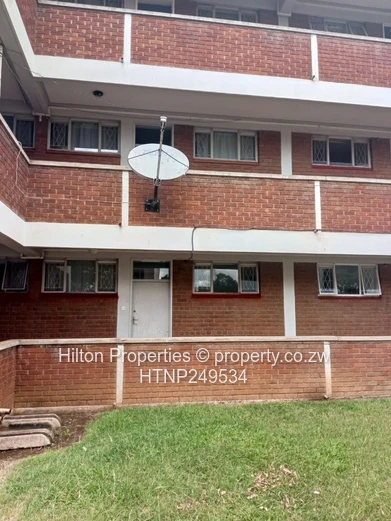 Eastlea 2-Bed Apartment — Borehole & Parking