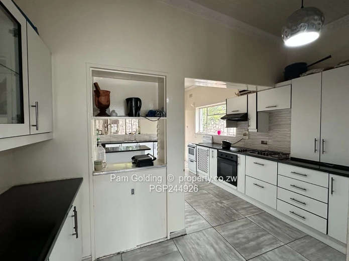 A Spacious Family Home (Sole Mandate)