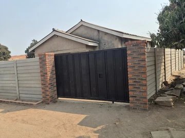 7 Bedroom House