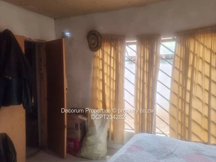 3-Bed  Dzivarasekwa 2 Home for sale.