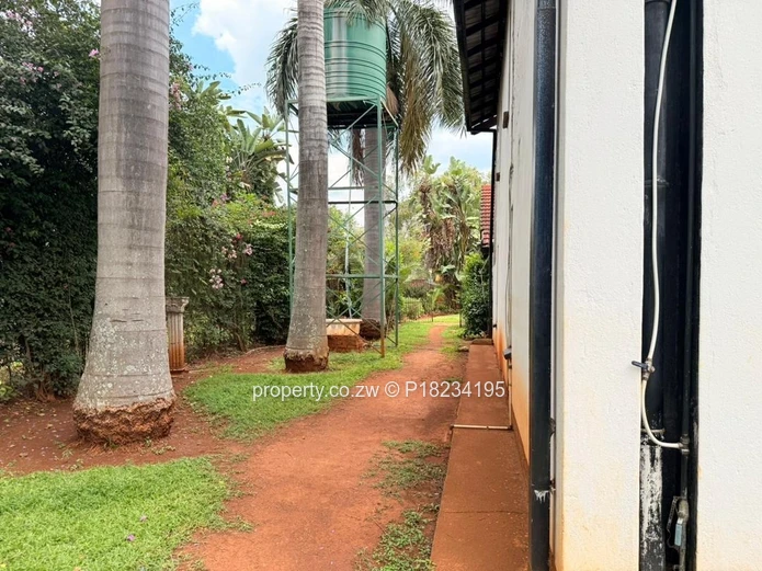 Executive 4 bedroom double story home 