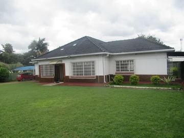 Prime Milton Park Office with Pool & Borehole Available Now