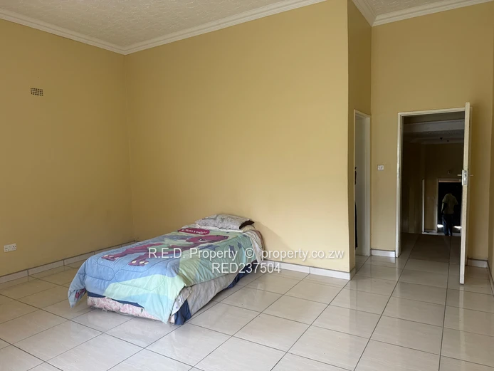 A versatile property offering space, sustainability, and opportunity In  Beuna Vista !