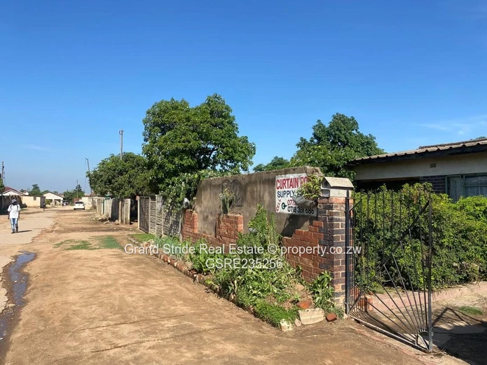 House For Sale In Glen Norah A