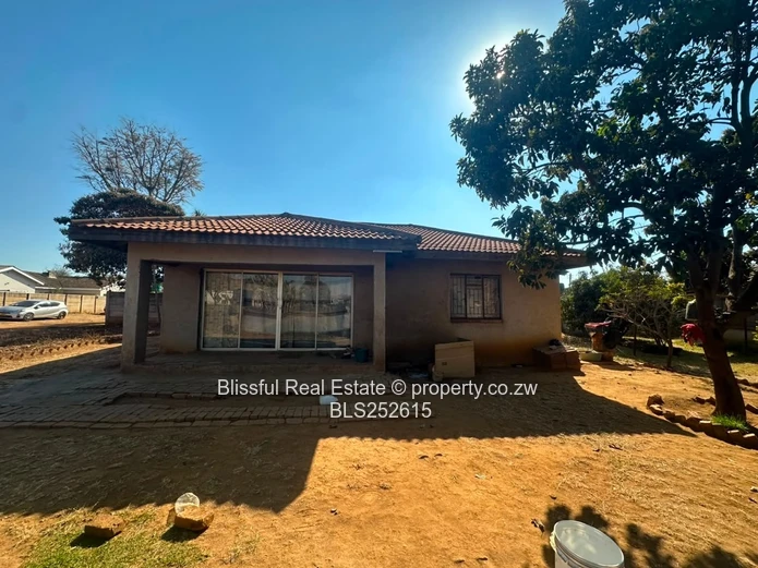 2-bedroom cottage for sale in belvedere west
