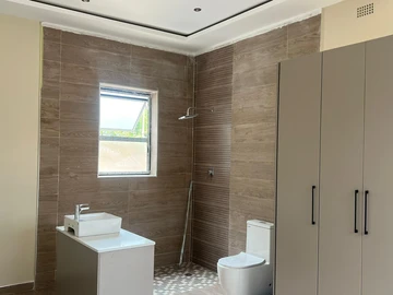 4 Bedroom Garden Flat