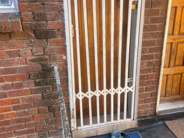 2 Bedroom Garden Flat