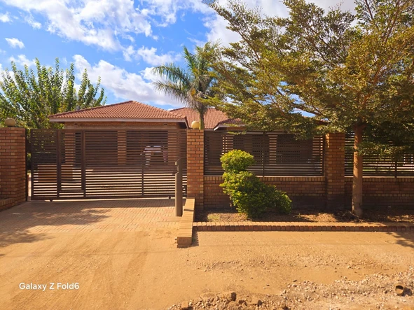 5 Bedroom House