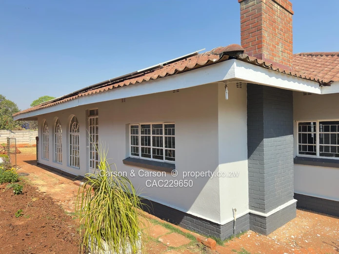 Recently painted 3 beds to let in Kamfinsa 
