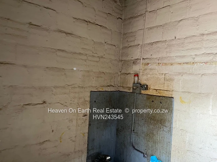 Mufakose 2 bed corehouse to let (Sole Mandate)