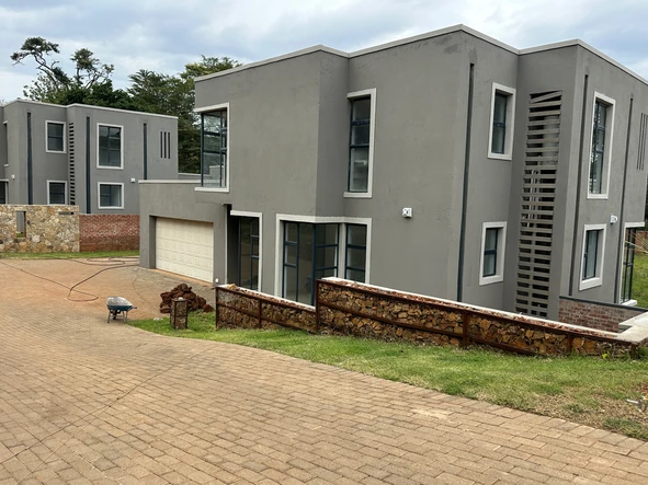 3 Bedroom Garden Flat