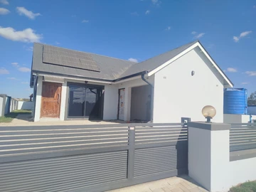2 Bedroom House