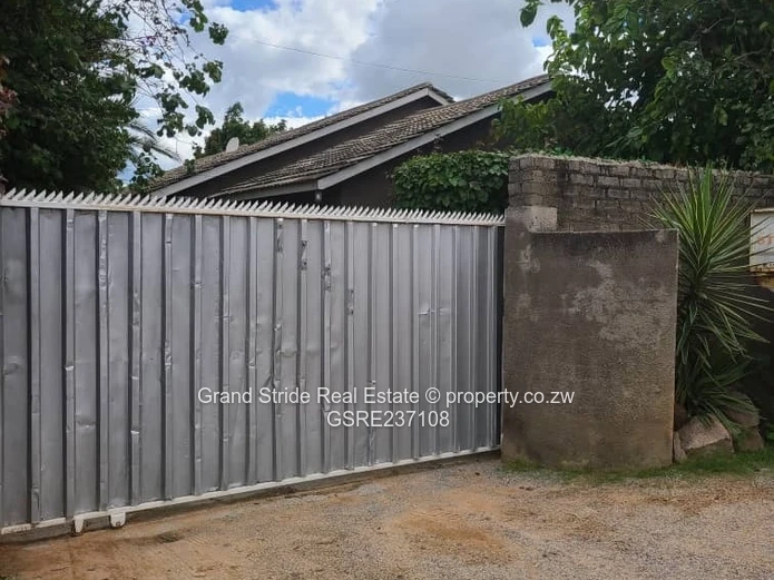 House For Sale In Zimre Park