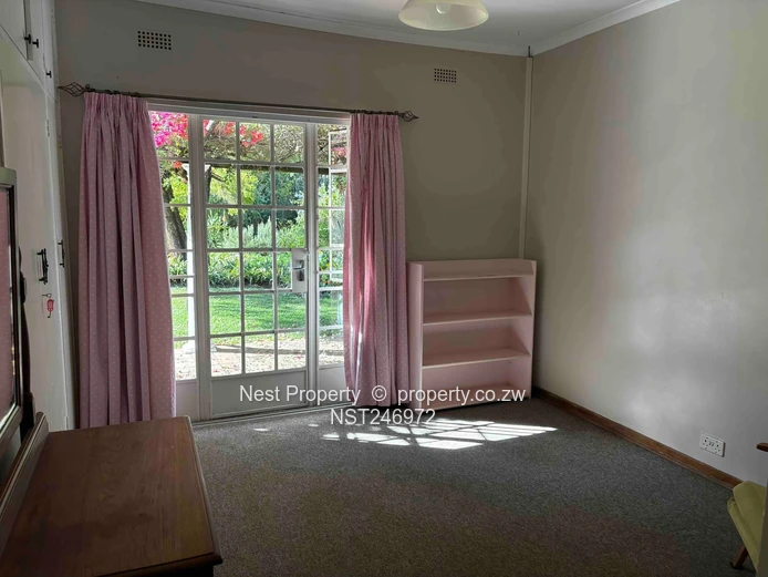 Elegant Family Living In Gunhill
