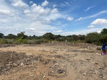Commercial & Industrial Land